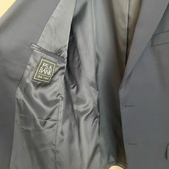 Jos. A Bank Men's Executive Wool Tailored Fit Navy Suit Blazer - 42L - Picture 3 of 6